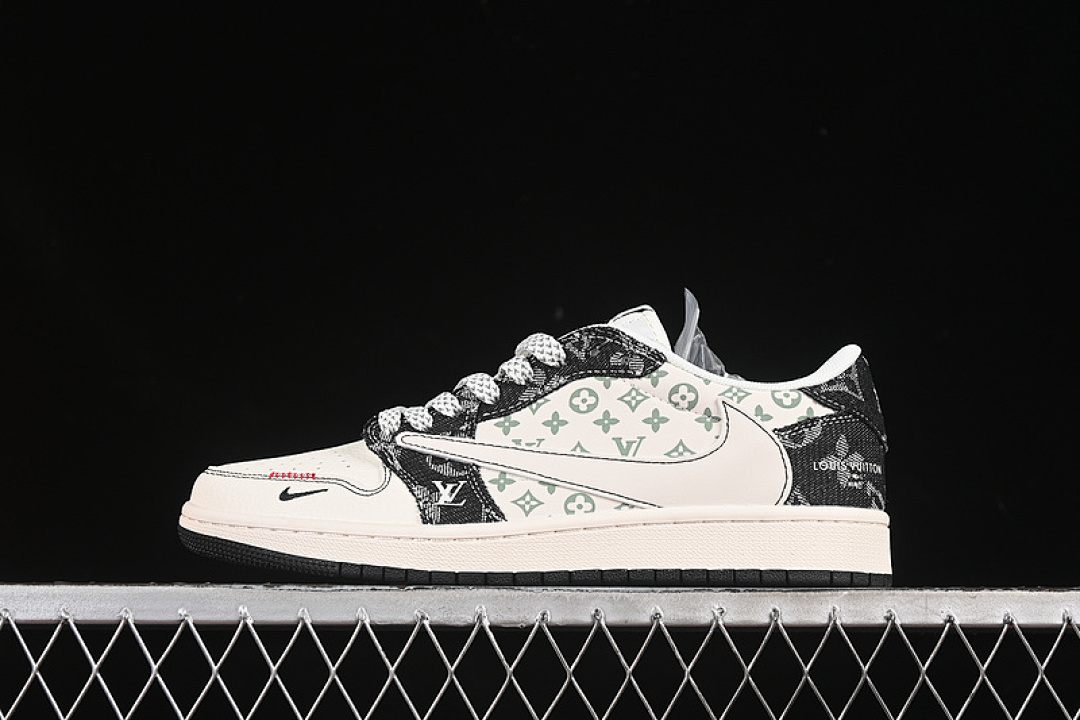 Jordan [YX5066-327]-[TRAVIS SCOTT X FRAGMENT DESIGN AIR JORDAN 1 LOW OG SP WHITE/GREY/BLACK]-[36-45], photo 1