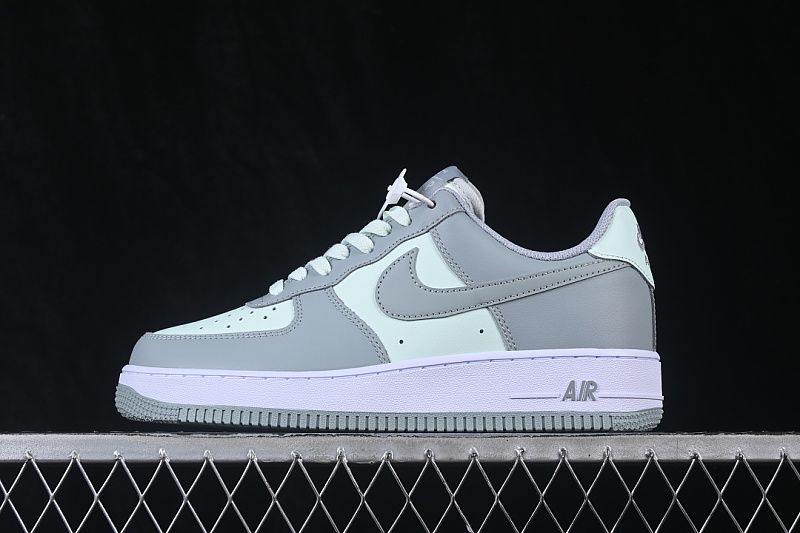 Nike Nike AIR FORCE 1 07 LOW CASUAL SNEAKERS GREEN/DARK GRAY · FJ4146-302, photo 1