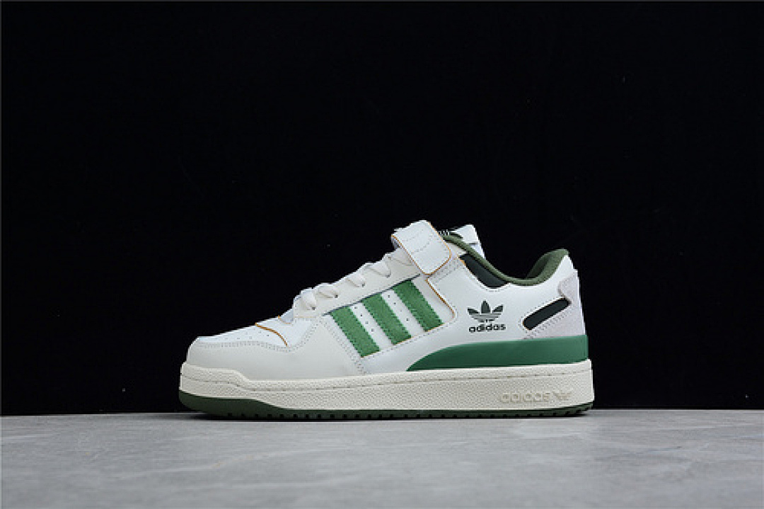 FORUM 84 LOW SHOES CLOUD WHITE/CREW GREEN/WILD PINE · FY8683, photo 1
