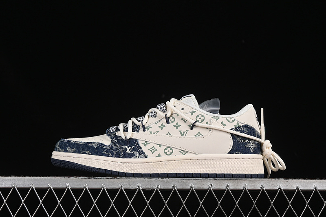 Jordan [YX5066-322]-[TRAVIS SCOTT X FRAGMENT DESIGN AIR JORDAN 1 LOW OG SP WHITE/GREY]-[36-45], photo 1