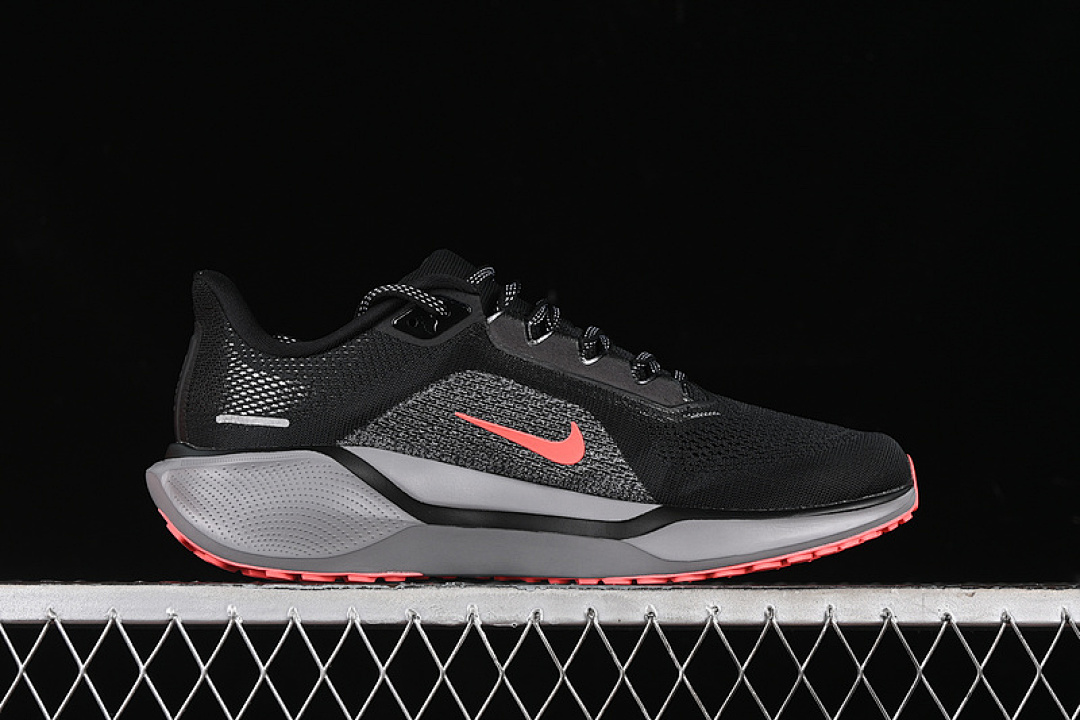 Nike [FV9536-008]-[AIR ZOOM PEGASUS 41 BLACK/ORANGE/GREY]-[MAN:39-45] - Image 2