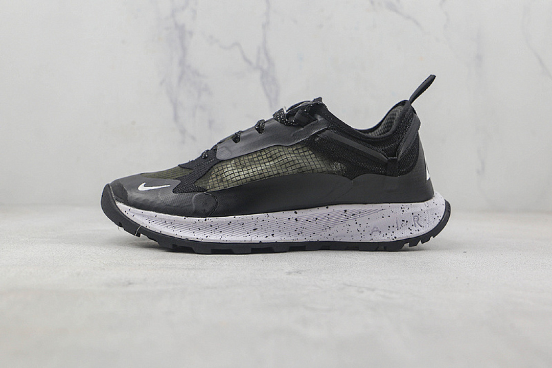 Unbranded [ACG MOUNTAIN FLY LOW GTX SE BLACK/BLACK/WHITE]-[WOMAN:36-39]-[MAN:40-45], photo 1
