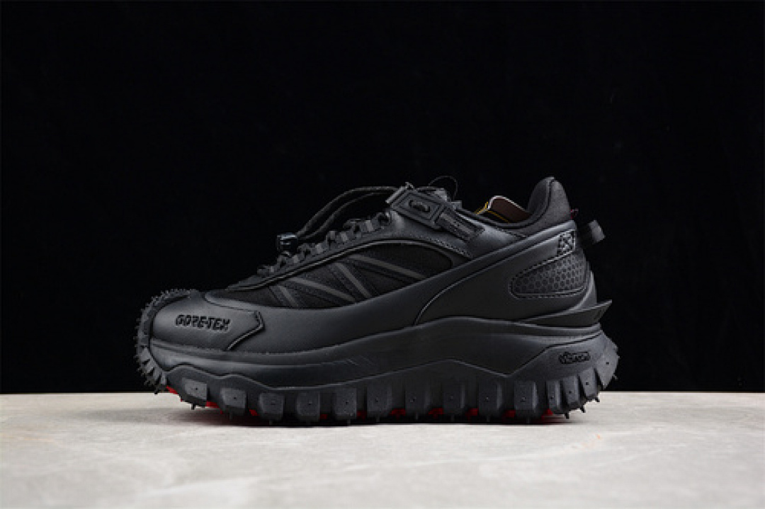 Moncler [MONCLER TRAILGRIP GTX BLACK]-[WOMAN:36-39]-[MAN:40-46], photo 1