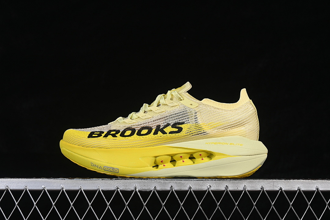 [1000491D756]-[HYPERION ELITE 5 RUNNING SHOES YELLOW/YELLOW]-[WOMAN:36-39]-[MAN:40-45], photo 1