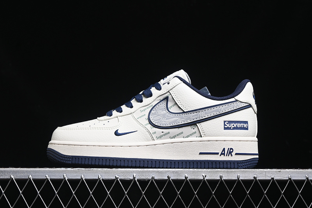 Nike Nike AIR FORCE 1 07 LOW SUPREME BLUE/OFF WHITE · XZ6188-989, photo 1