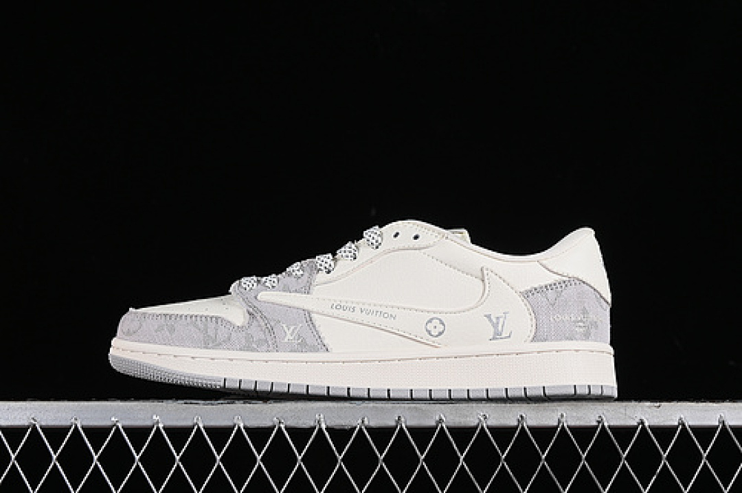 Jordan TRAVIS SCOTT X FRAGMENT DESIGN AIR Jordan 1 LOW OG SP WHITE/GREY · LJ5188-004, photo 1
