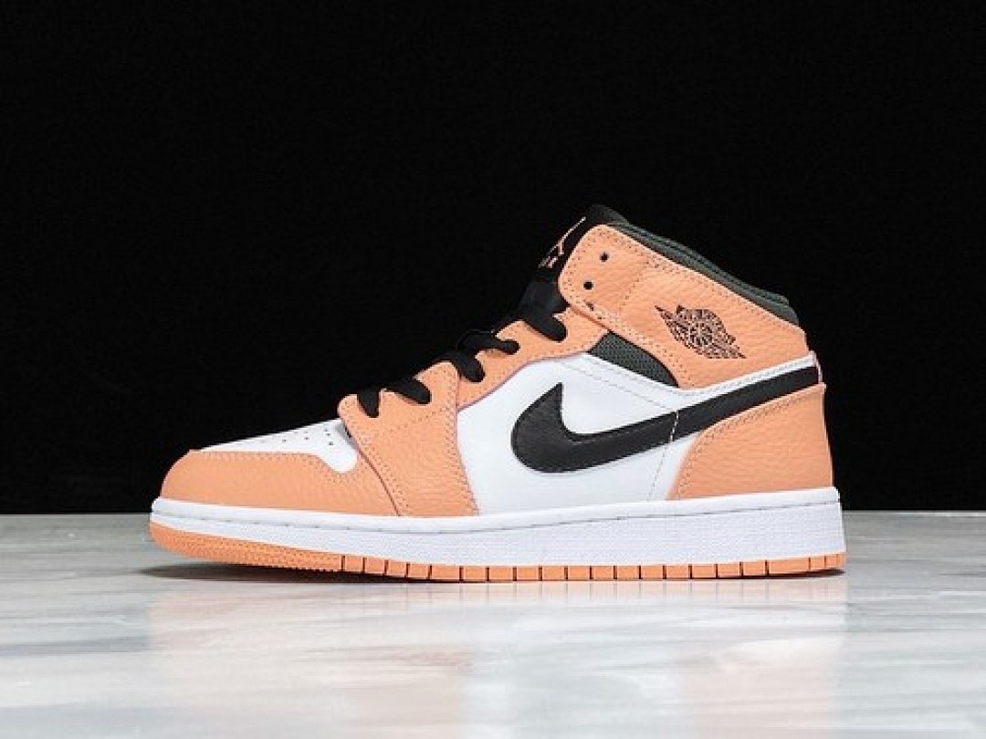 Jordan AIR Jordan 1 MID PINK QUARTZ/DARK SMOKE GREY-WHITE · 555112-603, photo 1