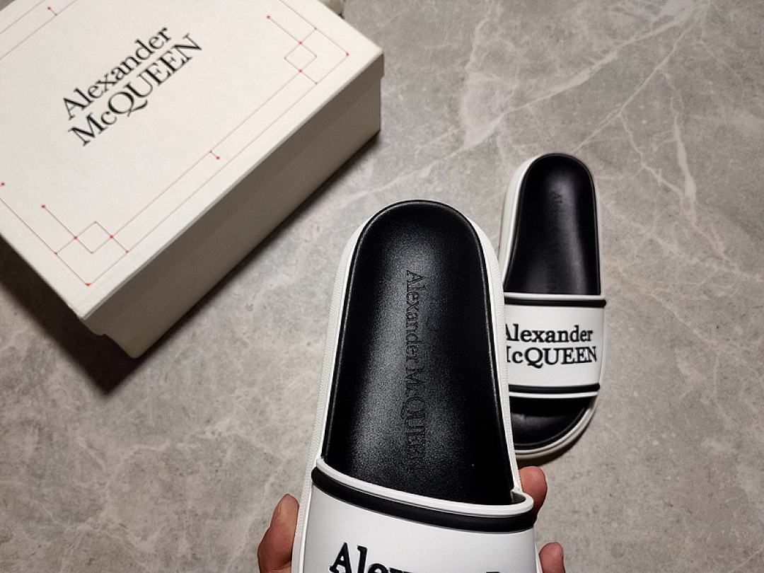 Alexander McQueen [ALE*XANDER MCQUEEN HYBRID SIGNATURE SLIDES WHITE/BLACK/WHITE]-[WOMAN:35-40] - Image 5