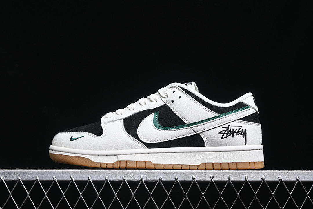Nike SB DUNK LOW WHITE/BLACK/GREEN · SF1029-406, photo 1
