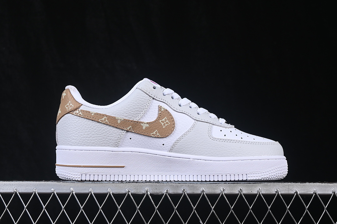 Nike [IV5732-100]-[AIR FORCE 1 07 LOW CASUAL SNEAKERS GREY/BROWN]-[WOMAN:36-39]-[MAN:40-45] - Image 15