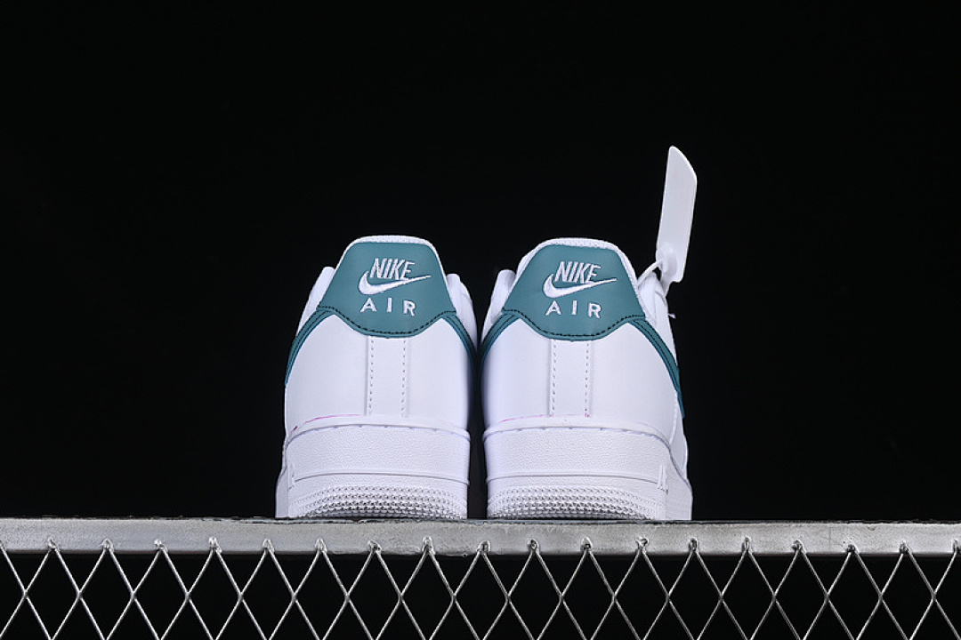 Christian Louboutin [FJ4146-114]-[AIR FORCE 1 07 LOW WHITE/GREEN]-[WOMAN:36-39]-[MAN:40-45] - Image 14