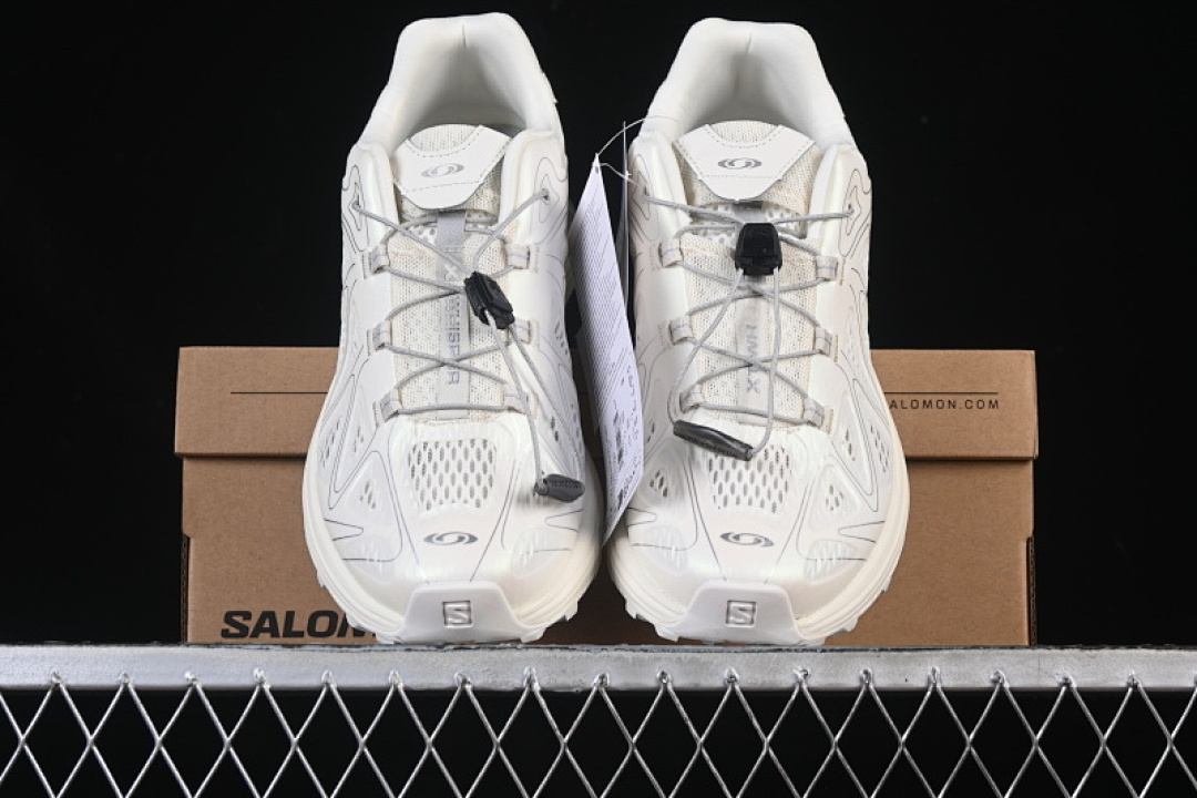 On Running [477962-23]-[XT WHISPER VOID EXPLORER SERIES LIGHT GRAY/WHITE]-[WOMAN:36-39]-[MAN:40-44] - Image 12