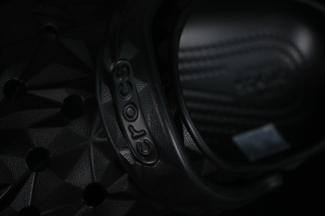 Crocs [CROCS BLACK]-[WOMAN:34-39]-[MAN:40-46] - Image 7