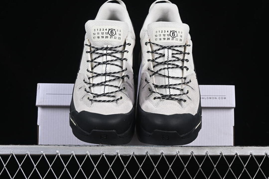 On Running [475362-28]-[X-ALP MM6 BLACK/BEIGE/LIGHT GRAY]-[WOMAN:36-39]-[MAN:40-45] - Image 12