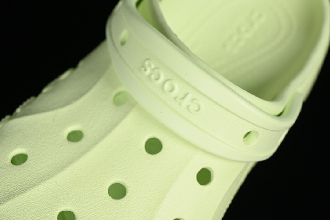 Crocs [CROCS DUAL USE BEACH HOLE SHOES GREEN]-[WOMAN:34-40] - Image 4