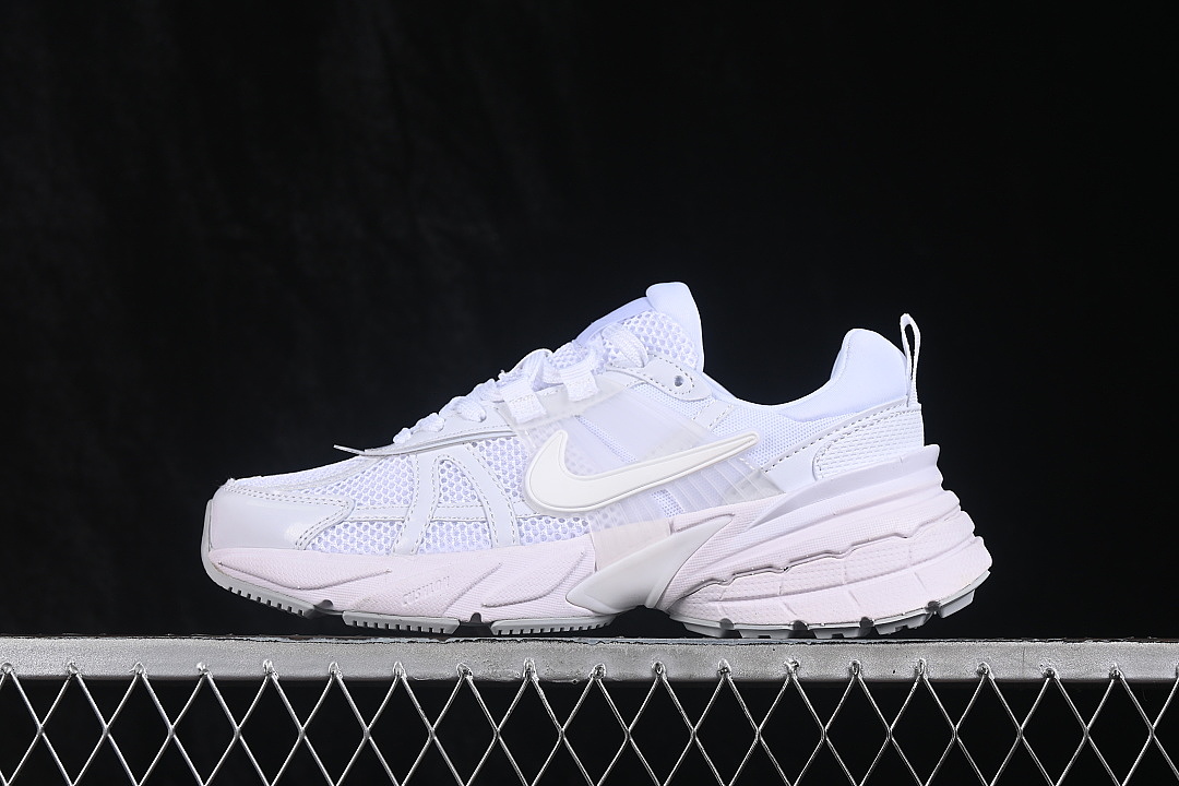ANTI SLIP RETRO RUNNING SHOES WHITE/PURE WHITE · FD0736-113, photo 1