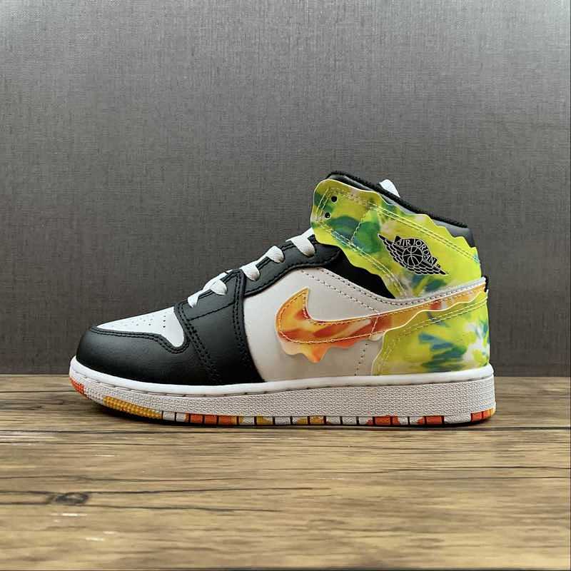 Jordan AIR Jordan 1 MID SE GS DRIP BLACK/TEAM ORANGE/KUMQUAT/WHITE · DJ6563-038, photo 1