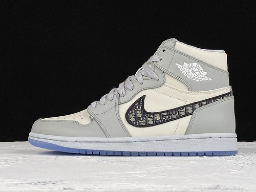 Jordan [CN8607-002]-[LW DI*OR X AIR JORDAN 1 HIGH OG WOLF GREY/SAIL-PHOTON DUST-WHITE], photo 1