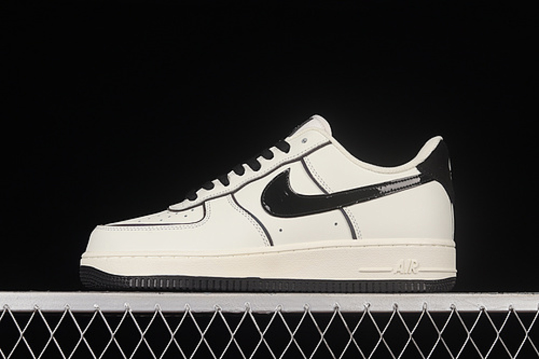 Nike Nike AIR FORCE 1 07 LOW BEIGE/BLACK/BEIGE · PG9856-788, photo 1