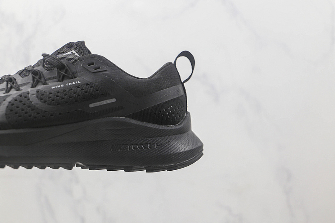 Nike [DJ6158-301]-[PEGASUS TRAIL 4 BLACK/BLACK/BLACK]-[MAN:40-45] - Image 7