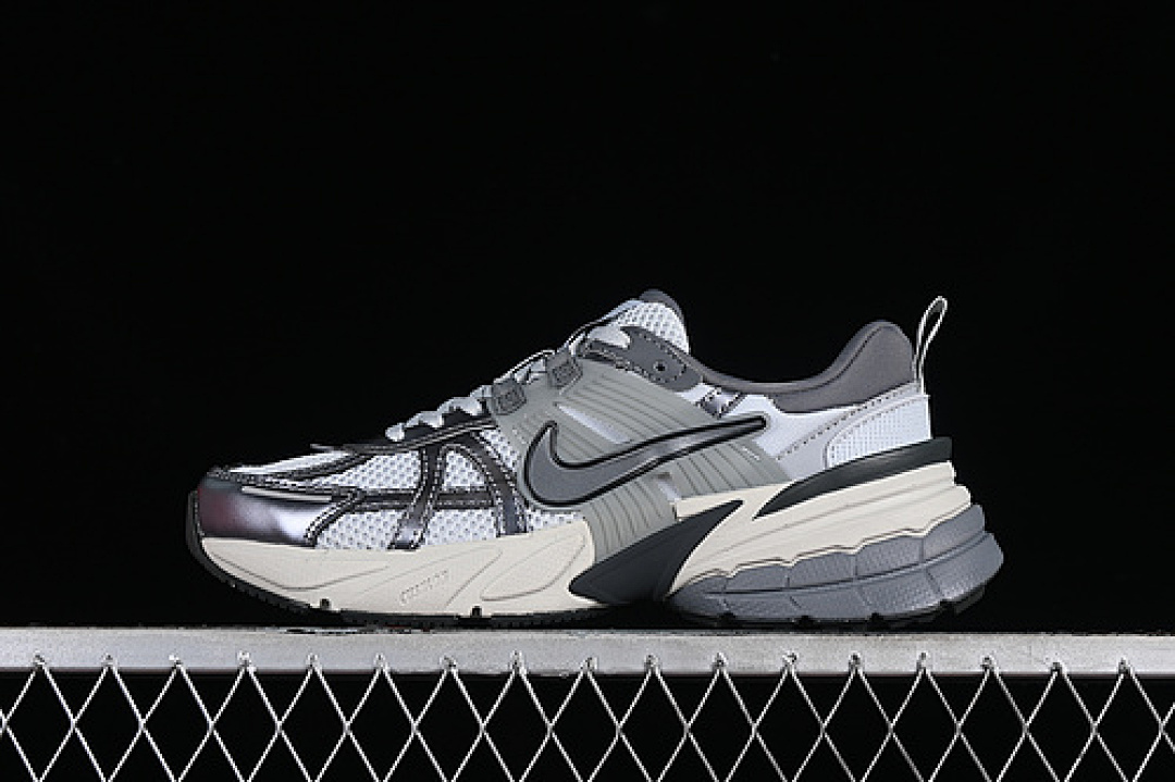 Y-3 [FD0736-003]-[V2K RUNTEKK 3XL PURE PLATINUM/WOLF GREY/COOL GREY/METALLIC COOL GREY]-[36-45], photo 1