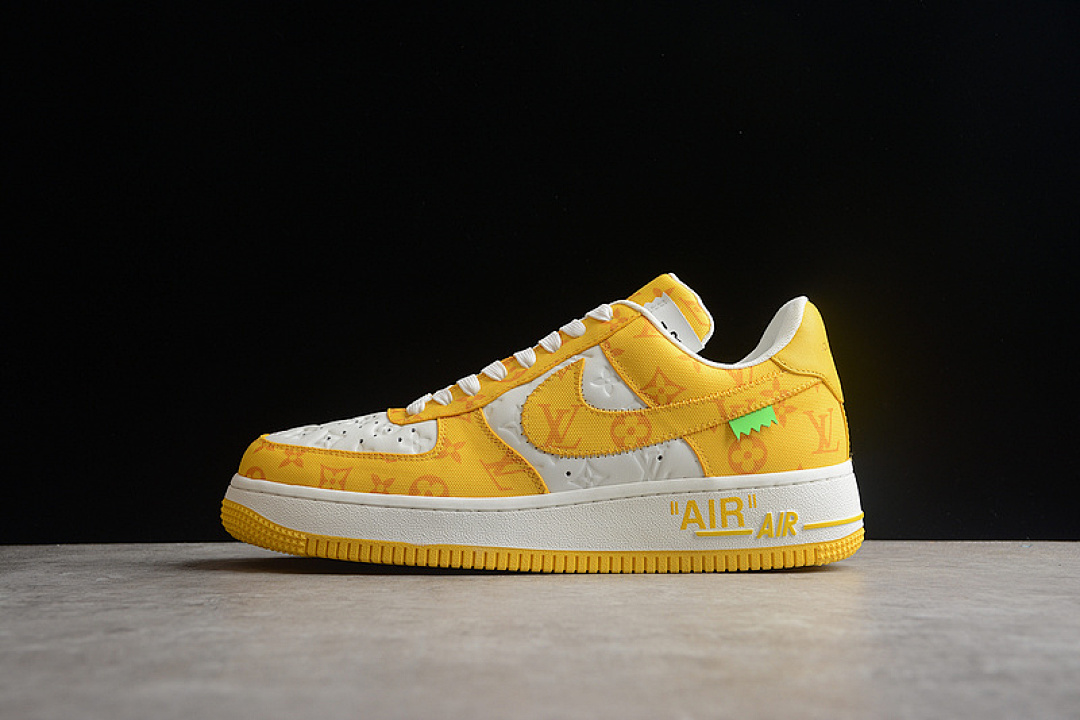 Nike [L*V X AIR FORCE 1 LOW 07 WHITE/WHITE/YELLOW]-[MAN:38-45], photo 1