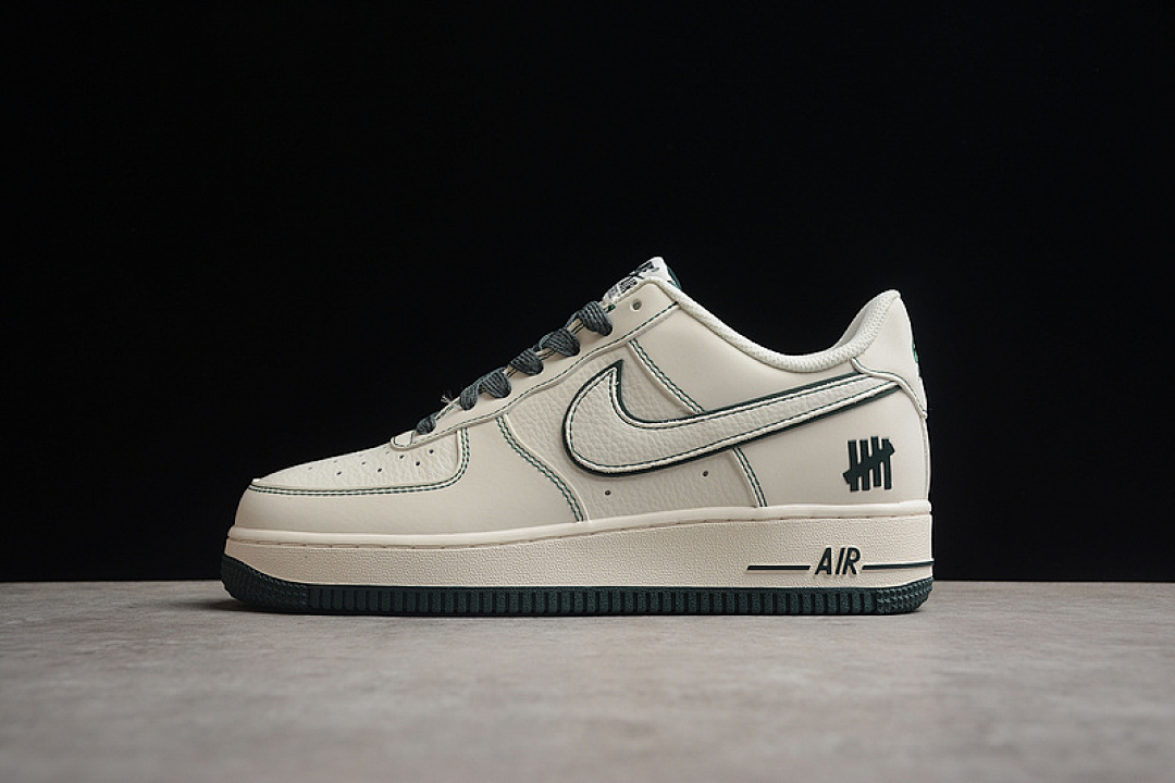 Nike [UN3699-066]-[UNDEFEATED X AIR FORCE 1 LOW WHITE/DARK GREEN/WHITE]-[WOMAN:36-39]-[MAN:40-45], photo 1