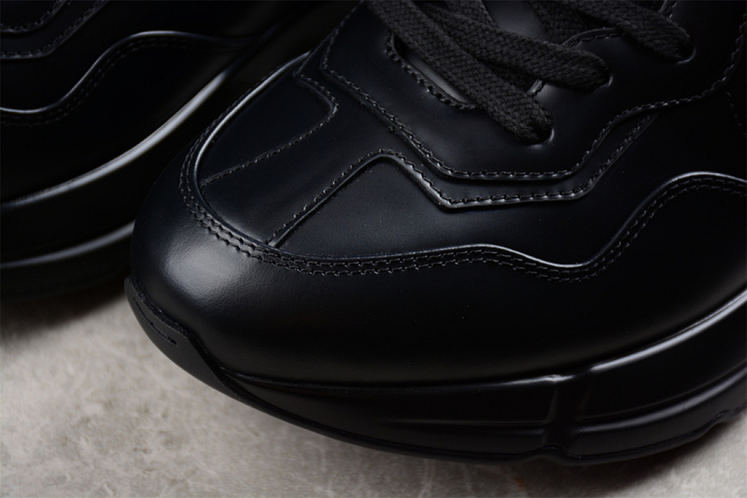 On Running [GUCCI RHYTON 2023 BLACK/WHITE]-[WOMAN:35-39]-[MAN:40-45] - Image 9