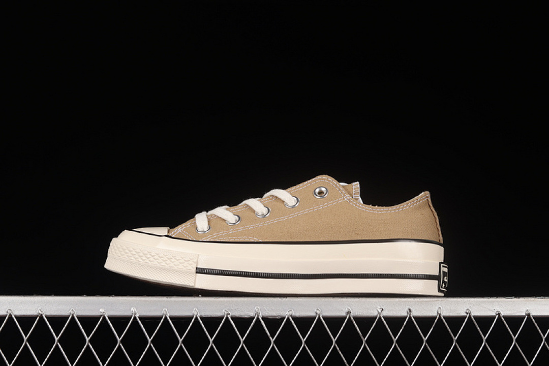 Converse [168505C]-[CHUCK TAYLOR ALL-STAR 70S LOW SEASONAL COLOR NOMAD KHAKI/WHITE/EGRET]-[UNISEX:35-44], photo 1