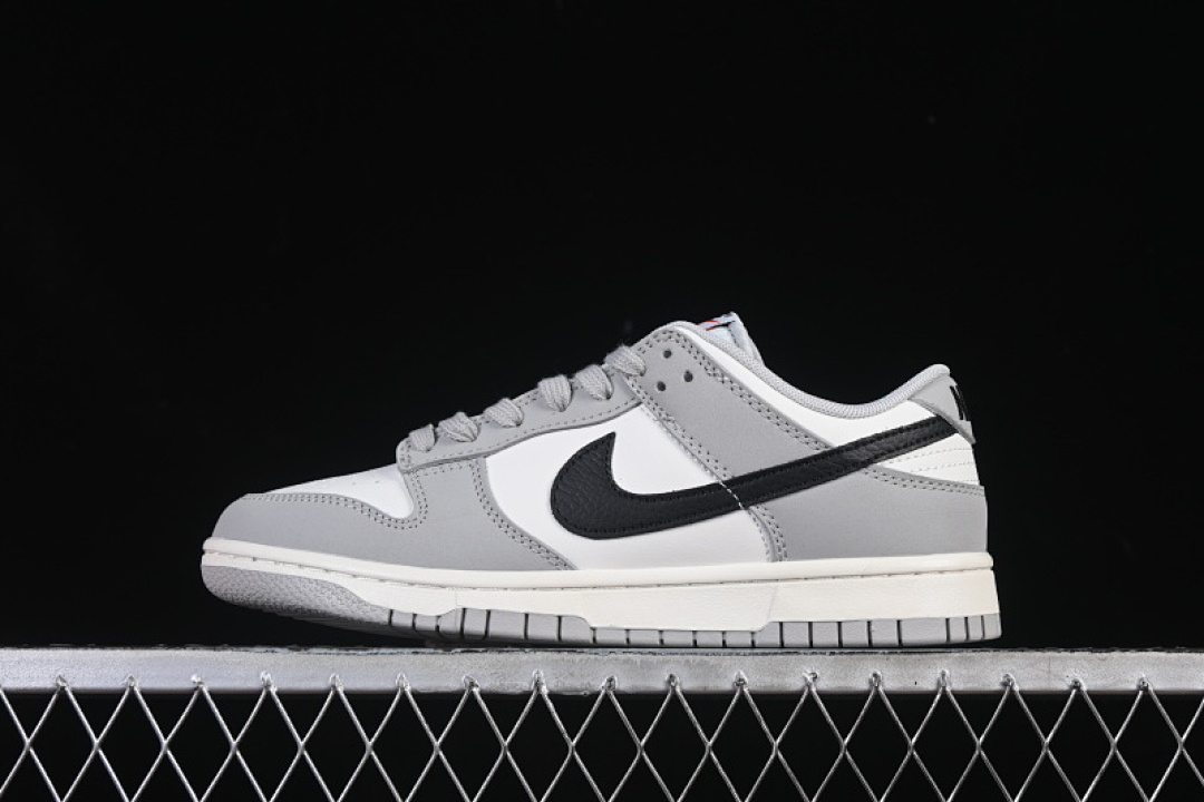 Unbranded [IB3079-101]-[SB DUNK LOW WHITE/BLACK/GREY]-[WOMAN:35.5-39]-[MAN:40-47.5], photo 1
