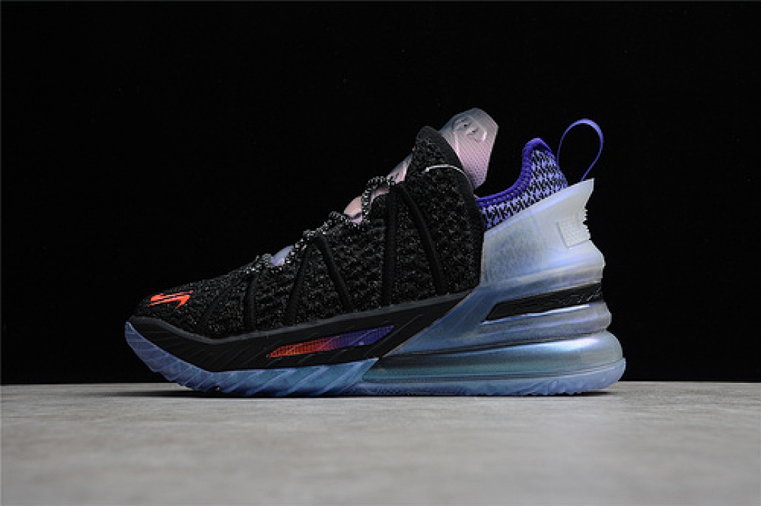 On Running [DB8148-001]-[KYLIAN MBAPPÉ X LEBRON 18 THE CHOSEN 2 BLACK/FIERCE PURPLE/METALLIC (SILVER]), photo 1