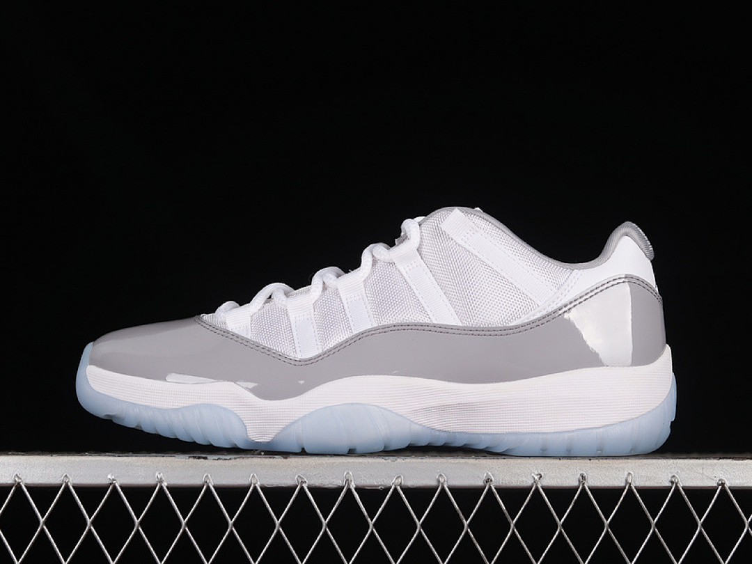 Jordan [AV2187-140]-[AIR JORDAN 11 RETRO LOW WHITE/UNIVERSITY BLUE/CEMENT GREY]-[MAN:40.5-47.5], photo 1