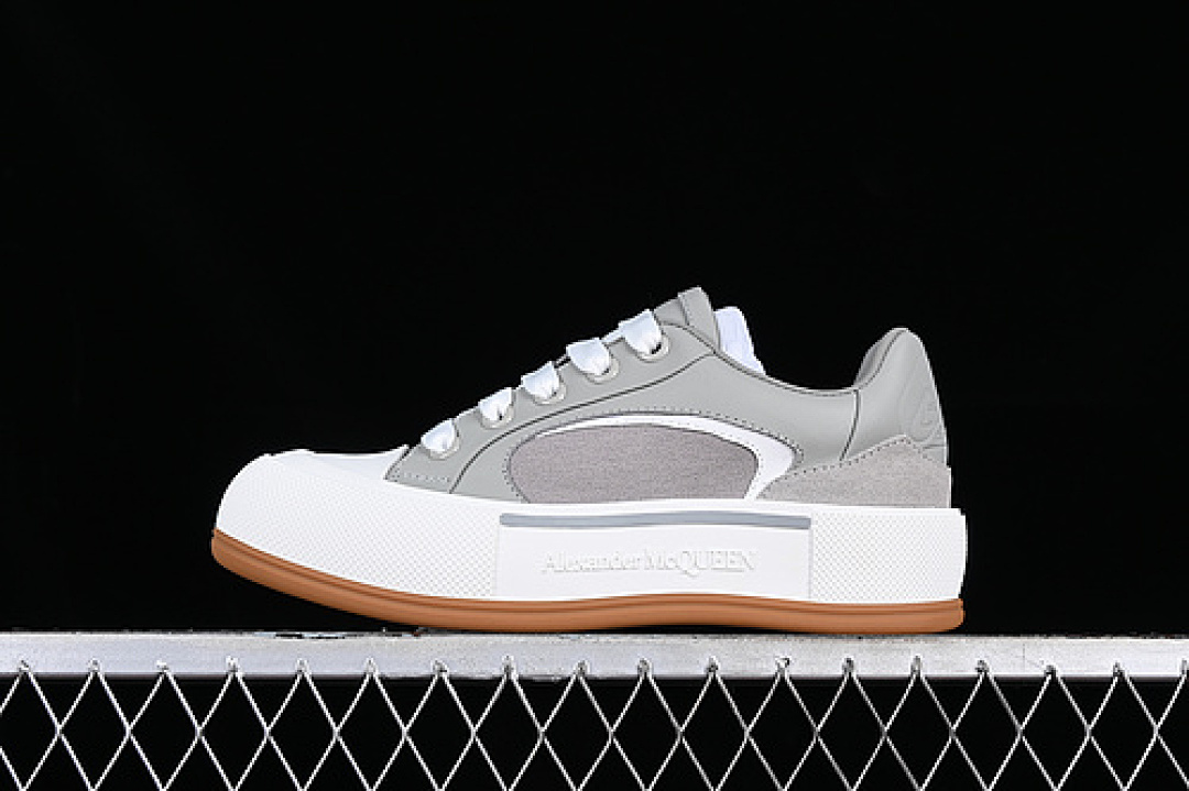 Alexander McQueen [W4PQ11070]-[ALEXANDER MCQUEEN 2023 WHITE/GREY/BROWN]-[WOMAN:35-39]-[MAN:40-44], photo 1