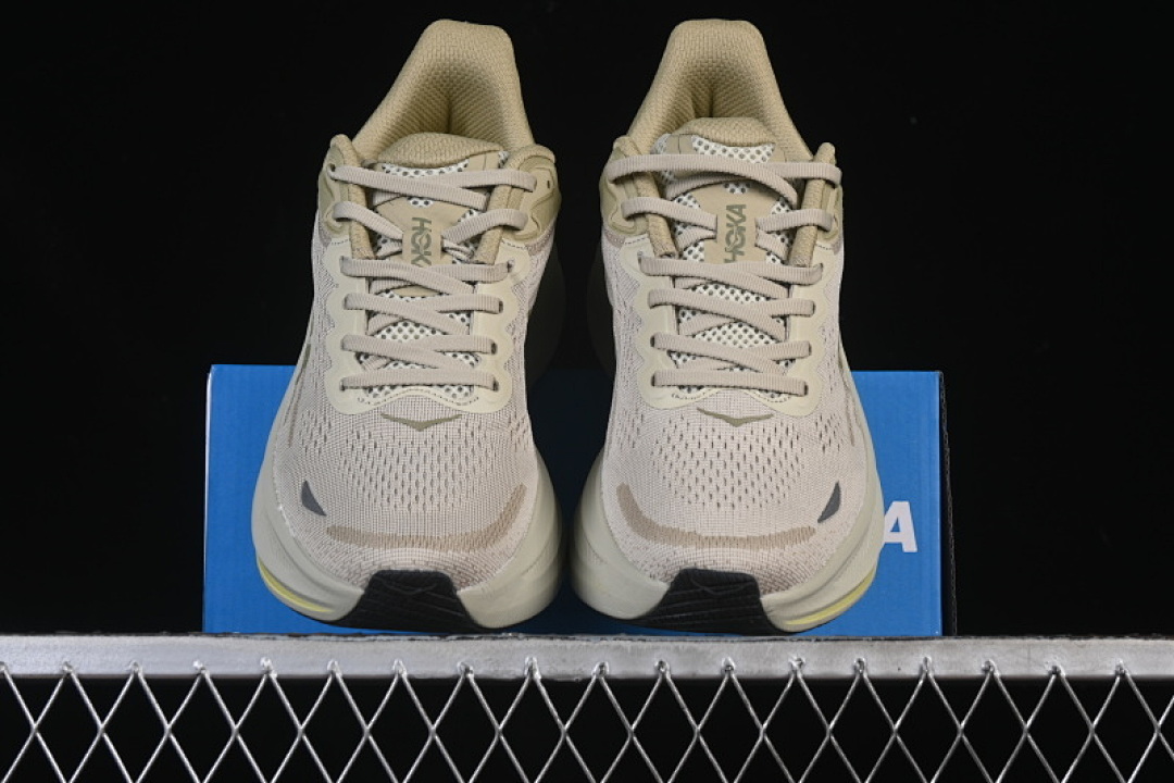 On Running [1162011 GSSL]-[BONDI 9 GRASSLAND/OYSTER MUSHROOM]-[WOMAN:36-39]-[MAN:40-45] - Image 13