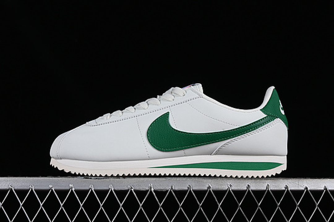 Unbranded [DN1791-101]-[CLASSIC CORTEZ NYLON PREN WHITE/GREEN]-[WOMAN:36-39]-[MAN:40-45], photo 1