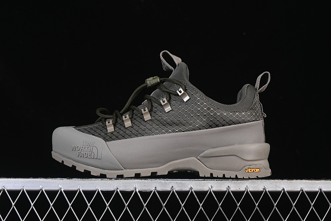 The North Face [NFA817B8OR-080]-[THE NORTH FACE GLENCLYFFE LOW GREY/GREY]-[WOMAN:39]-[MAN:40-45], photo 1
