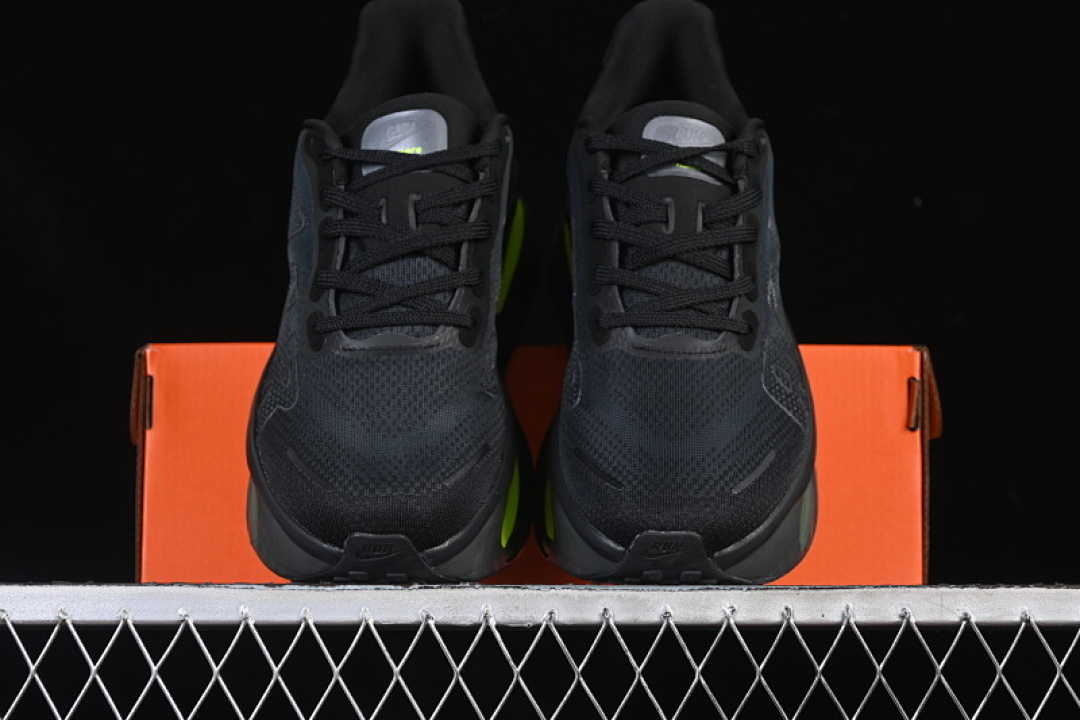 Nike [HQ2050-001]-[AIR ZOOM VOMERO PREMIUM GRASS GREEN/BLACK]-[WOMAN:36-39]-[MAN:40-46] - Image 12