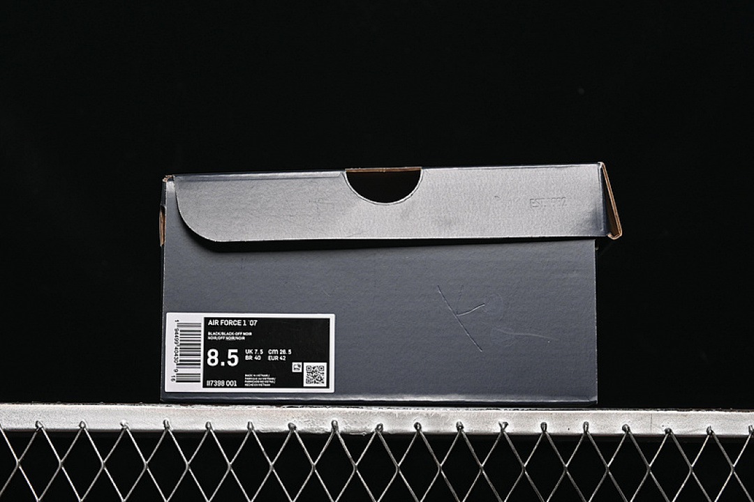 Nike [II7398-001]-[AIR FORCE 1 07 LOW BLACK]-[WOMAN:36-39]-[MAN:40-45] - Image 12