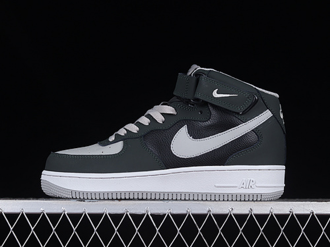 Nike [CW6817-067]-[ AIR FORCE 1 07 MID BLACK/WHITE/GREY]-[WOMAN:36-39]-[MAN:40-45], photo 1
