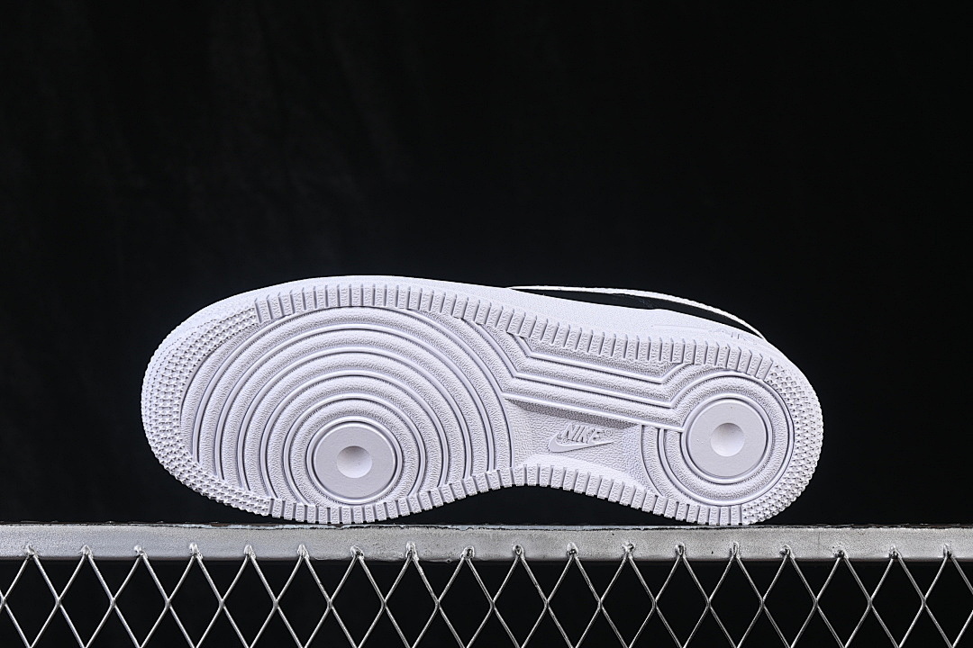 Nike [CZ0270-001]-[AIR FORCE 1 LOW 07 ESSENTIAL BLACK/WHITE/BLACK/BLACK]-[WOMAN:36-39]-[MAN:40-45] - Image 15