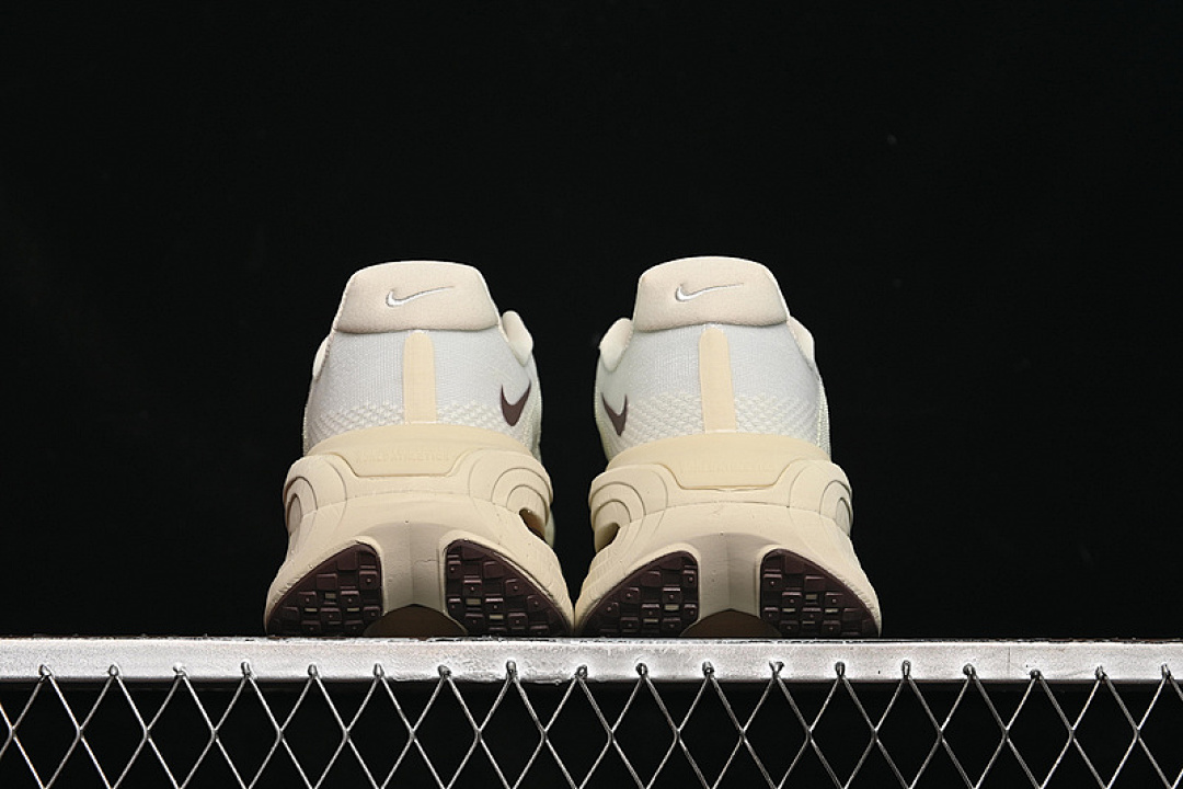 Nike [HQ2050-700]-[AIR ZOOM VOMERO PREMIUM WHITE/BROWN]-[WOMAN:36-39]-[MAN:40-45] - Image 14