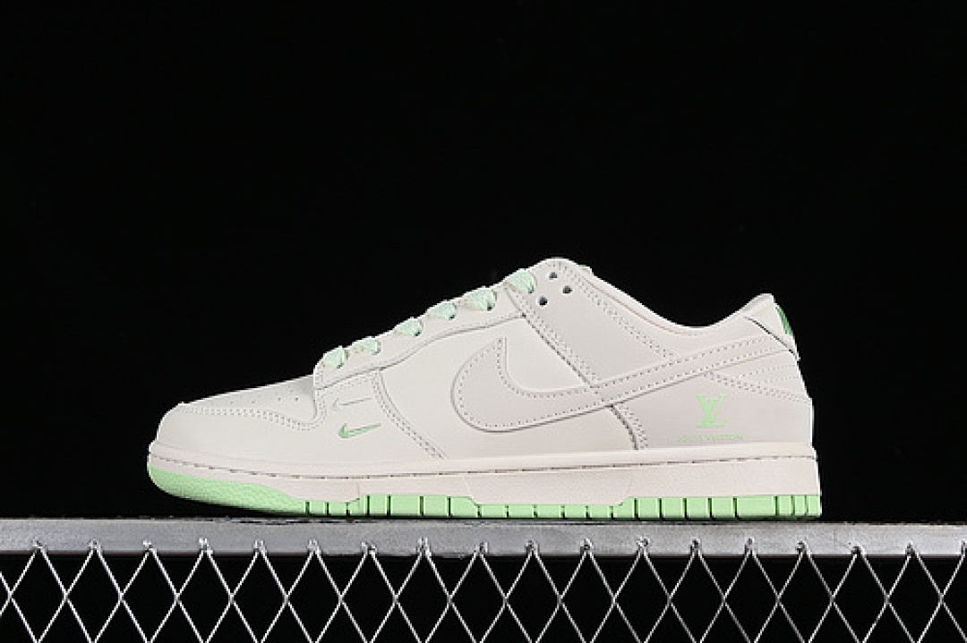 Unbranded [XX2025-321]-[DUNK LOW SB L*V GREY/GREEN]-[WOMAN:36-39]-[MAN:40-45], photo 1