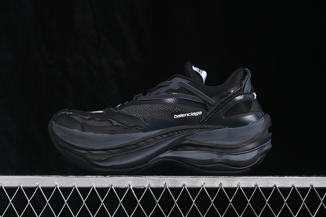 Balenciaga Balenciaga JET THICK SOLED DAD SHOES BLACK/INKINESS · WMRTN1000, photo 1