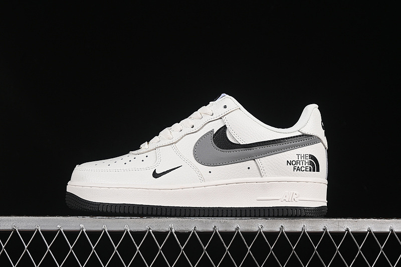 Nike Nike AIR FORCE 1 07 LOW WHITE/GREY/BLACK · AM1588-006, photo 1