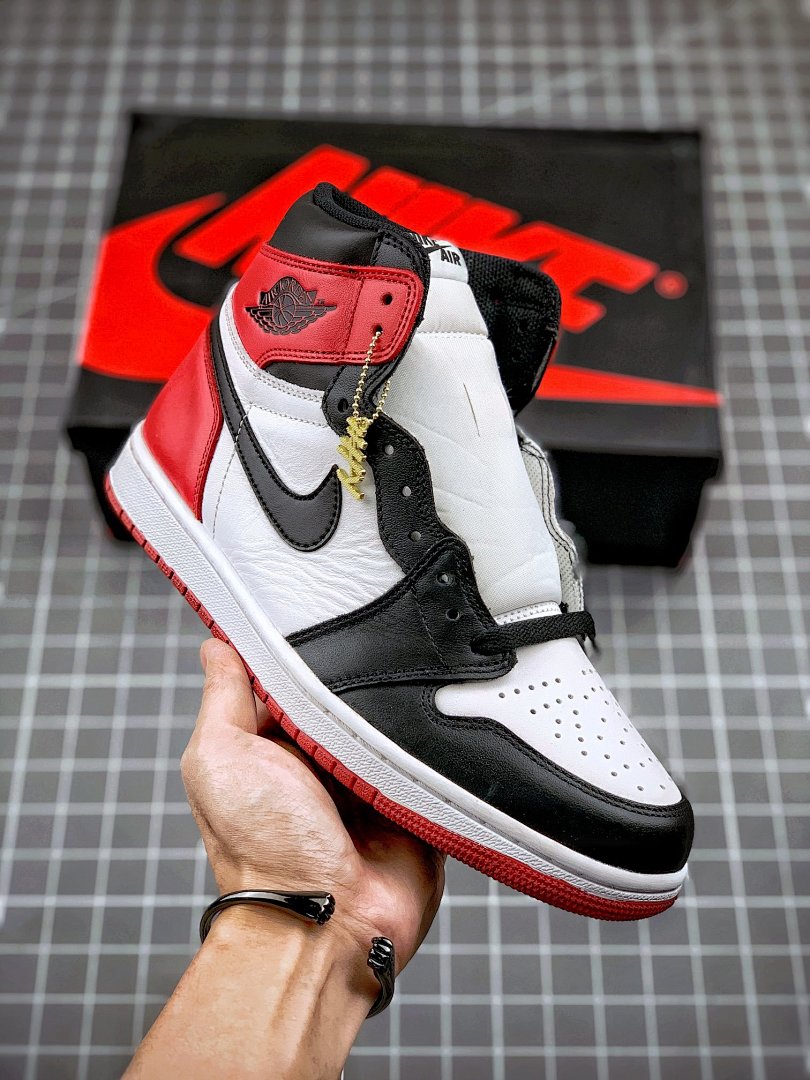 Jordan [555088-125]-[AIR JORDAN 1 RETRO HIGH OG BLACK TOE WHITE/BLACK-GYM (RED]), photo 1