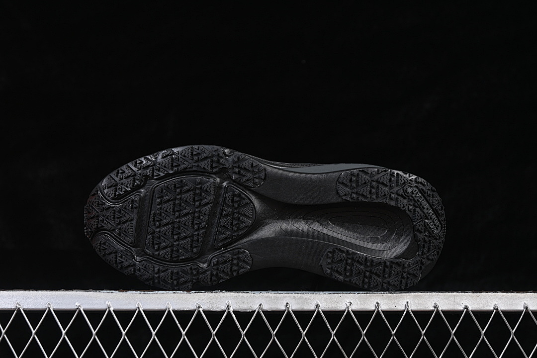 Nike [HQ7002-001]-[VOMERO 18 GORE-TEX BLACK/ANTHRACITE]-[WOMAN:36-39]-[MN:40-46] - Image 15