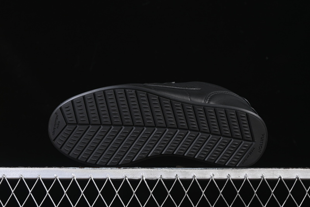 Louis Vuitton [1AIKEF]-[BUTTERSOFT LOW-TOP CASUAL SHOES BLACK/BLACK]-[WOMAN:39]-[MAN:40-46] - Image 15
