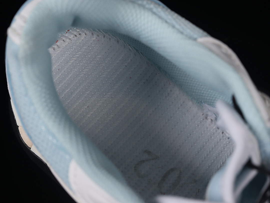 On Running [471643-30]-[XT QUEST ADV EXPLORER SERIES OUTDOOR SKY BLUE/WHITE]-[WOMAN:36-39]-[MAN:40-46] - Image 4