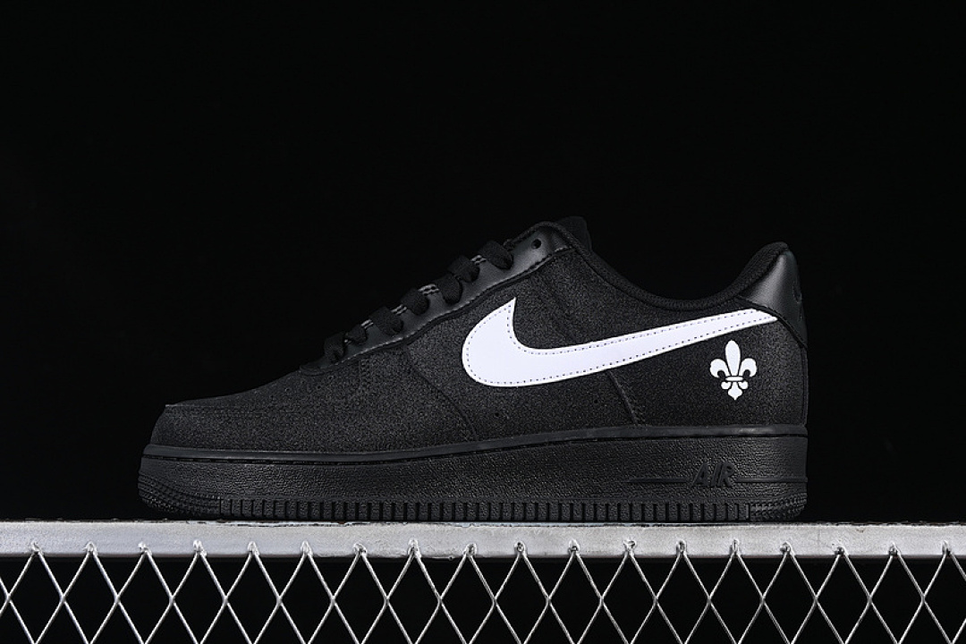 Nike Nike AIR FORCE 1 07 LOW WHITE/BLACK · CW2288-111, photo 1