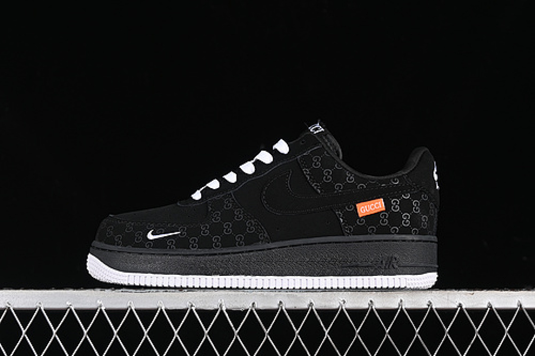 Nike Nike AIR FORCE 1 07 LOW BLACK/WHITE · KK1988-007, photo 1